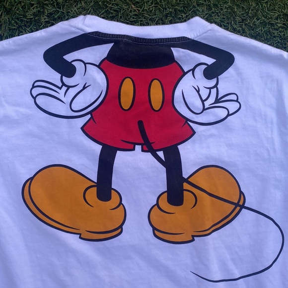 Mickey Mouse Hong Kong T-Shirt - Picture 5 of 12